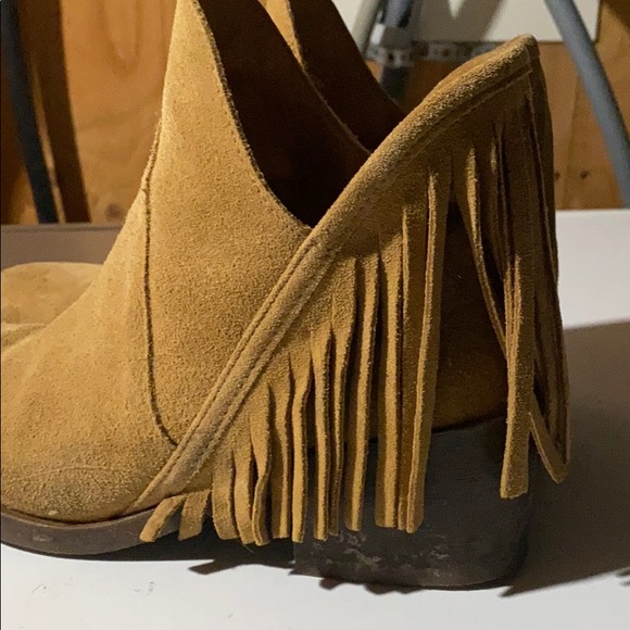 Fringe suede booties - Picture 3 of 4